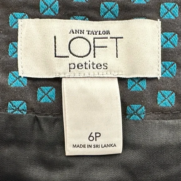 Ann Taylor LOFT - Women's Black/Green Pencil Skirt, Side Zip, Size 6P - Picture 4 of 7